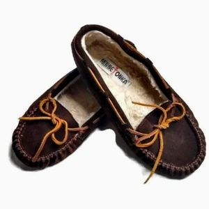 MINNETONKA Chocolate Brown Raw Leather Slippers